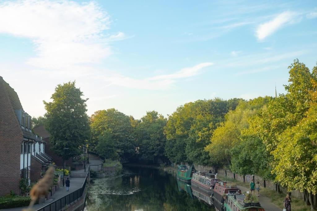 1 Bedroom Beautiful Victoria Park * London